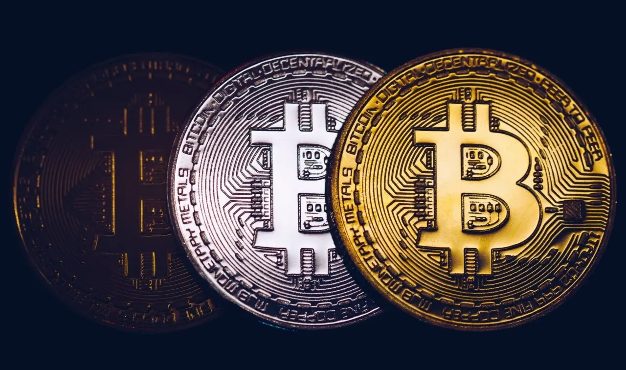 Bitcoin: Άλμα προς τα $70.000 και ιστορικό short squeeze