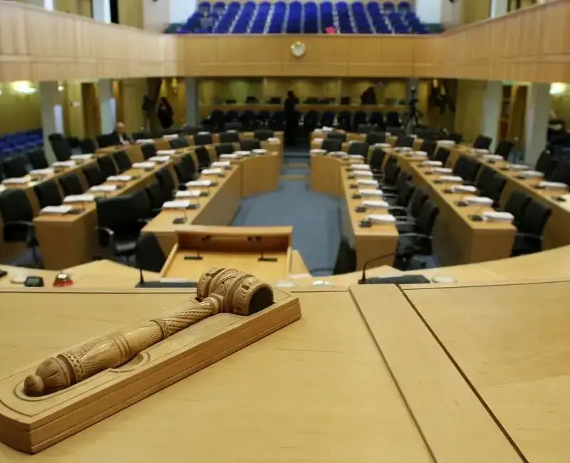 Πρώτη πρόταση νόμου στη νέα Βουλή από ΔΗΚΟ για ενίσχυση ΤΚΑ και συντάξεων από τα έσοδα φυσικού αερίου