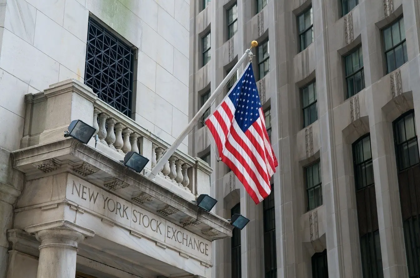 Ανάκαμψη στη Wall Street: Σύνθημα ανόδου από τα ομόλογα με το βλέμμα στην Nvidia