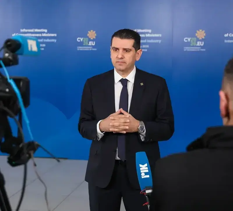 Δαμιανός: Η τεχνητή νοημοσύνη και η ψηφιακή αναβάθμιση αλλάζουν το επιχειρείν