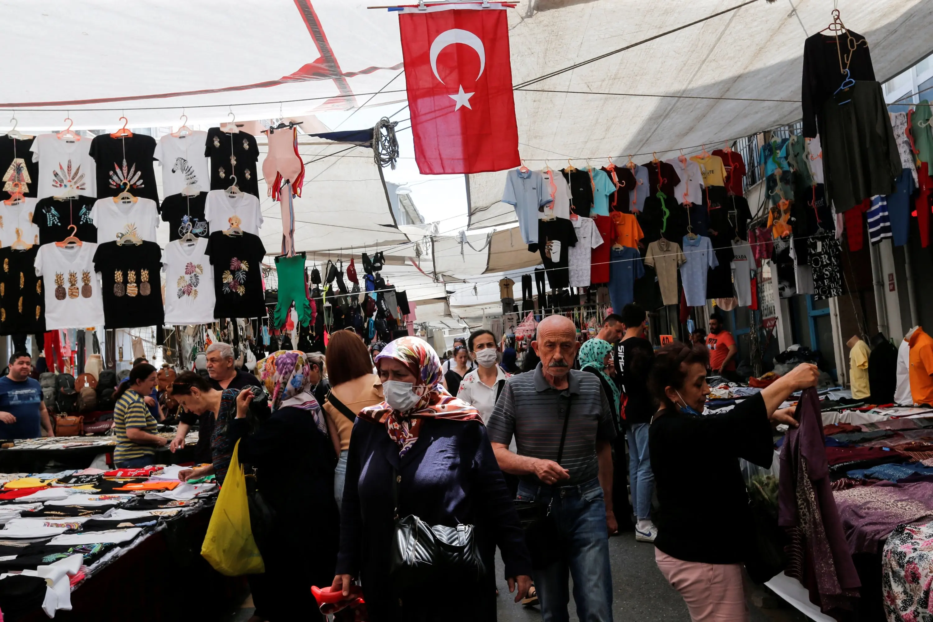 Ο πληθωρισμός διαβρώνει τους μισθούς στην Τουρκία