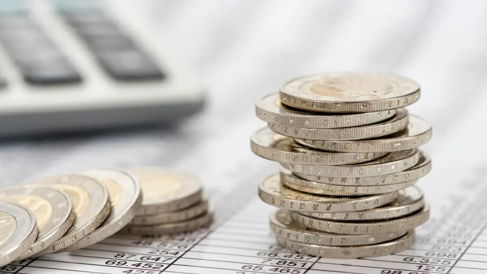 Στο 3,3% του ΑΕΠ το πλεόνασμα και στο 48,5% το δημόσιο χρέος Κύπρου το β' τρίμηνο 2026