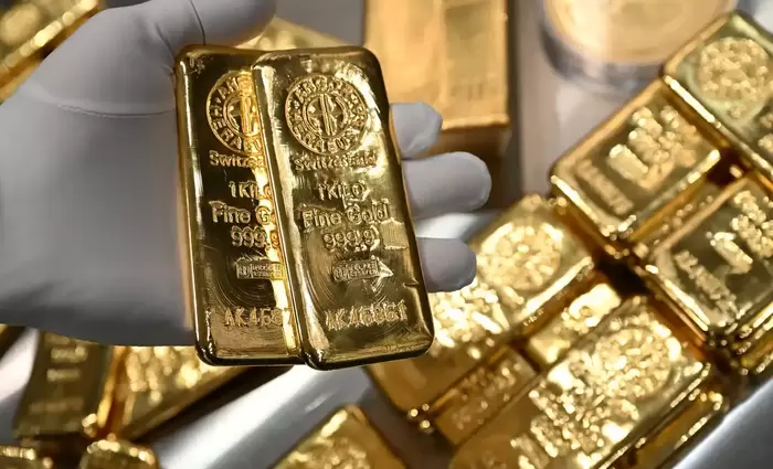 Κάτω από τα 4.800 δολάρια ο χρυσός εν μέσω αβεβαιότητας για Ιράν και επιτόκια