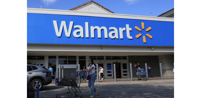 Walmart: Ανθεκτικές πωλήσεις αλλά και «καμπανάκι» για το κόστος των καυσίμων λόγω Ιράν