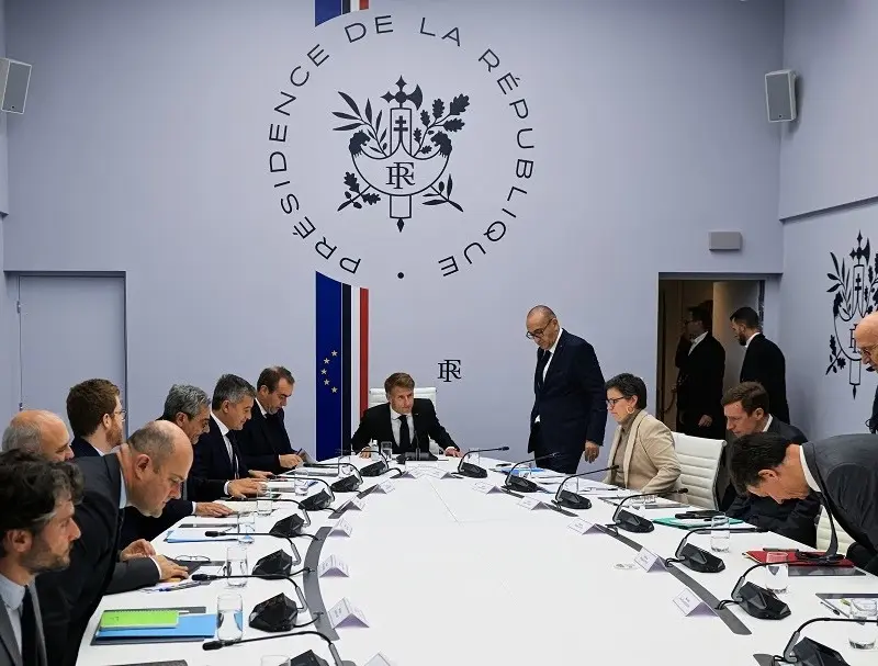 Γαλλία: Η κρίση απειλεί να ακριβύνει το χρήμα σε ολόκληρη την Ευρώπη