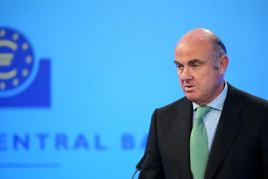 Λουίς ντε Γκίντος: Η νομισματική πολιτική δεν είναι πανίσχυρη – Η ΕΚΤ πρέπει να είναι συνετή