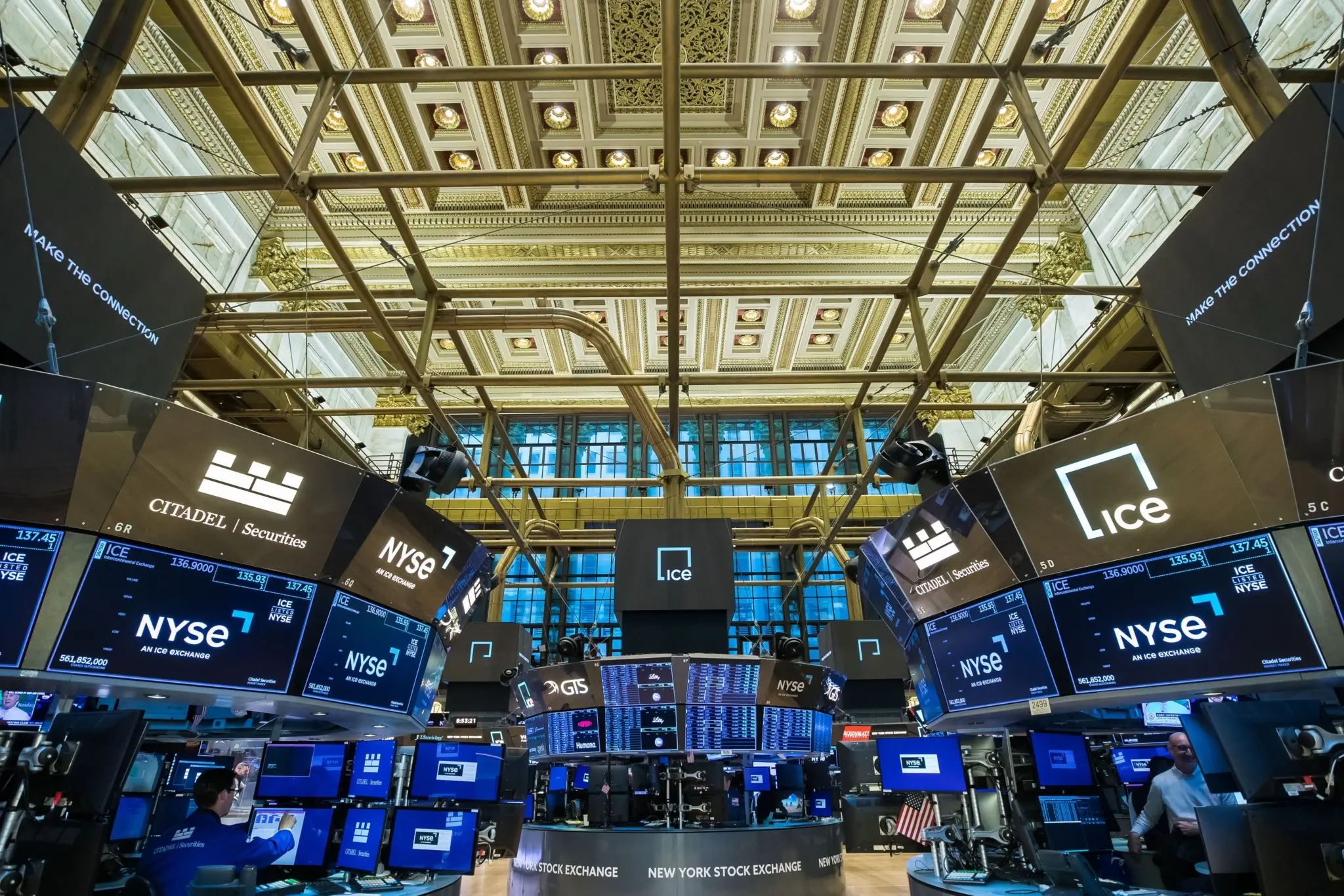 Wall Street: Άνοδος με «καύσιμο» την αισιοδοξία Τραμπ για το Ιράν