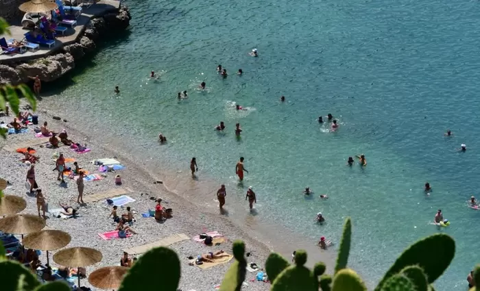 Στο μικροσκόπιο της ΕΥ το Υφ. Τουρισμού με προεδρικό άρωμα