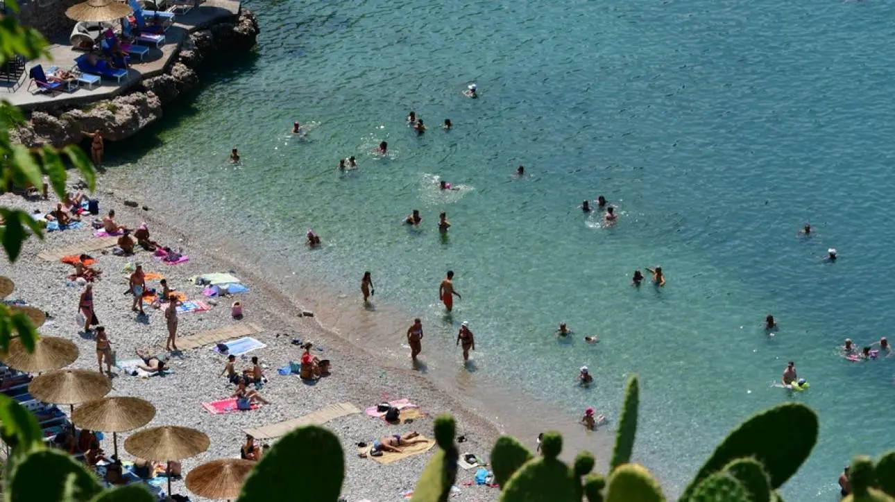 Στο μικροσκόπιο της ΕΥ το Υφ. Τουρισμού με προεδρικό άρωμα