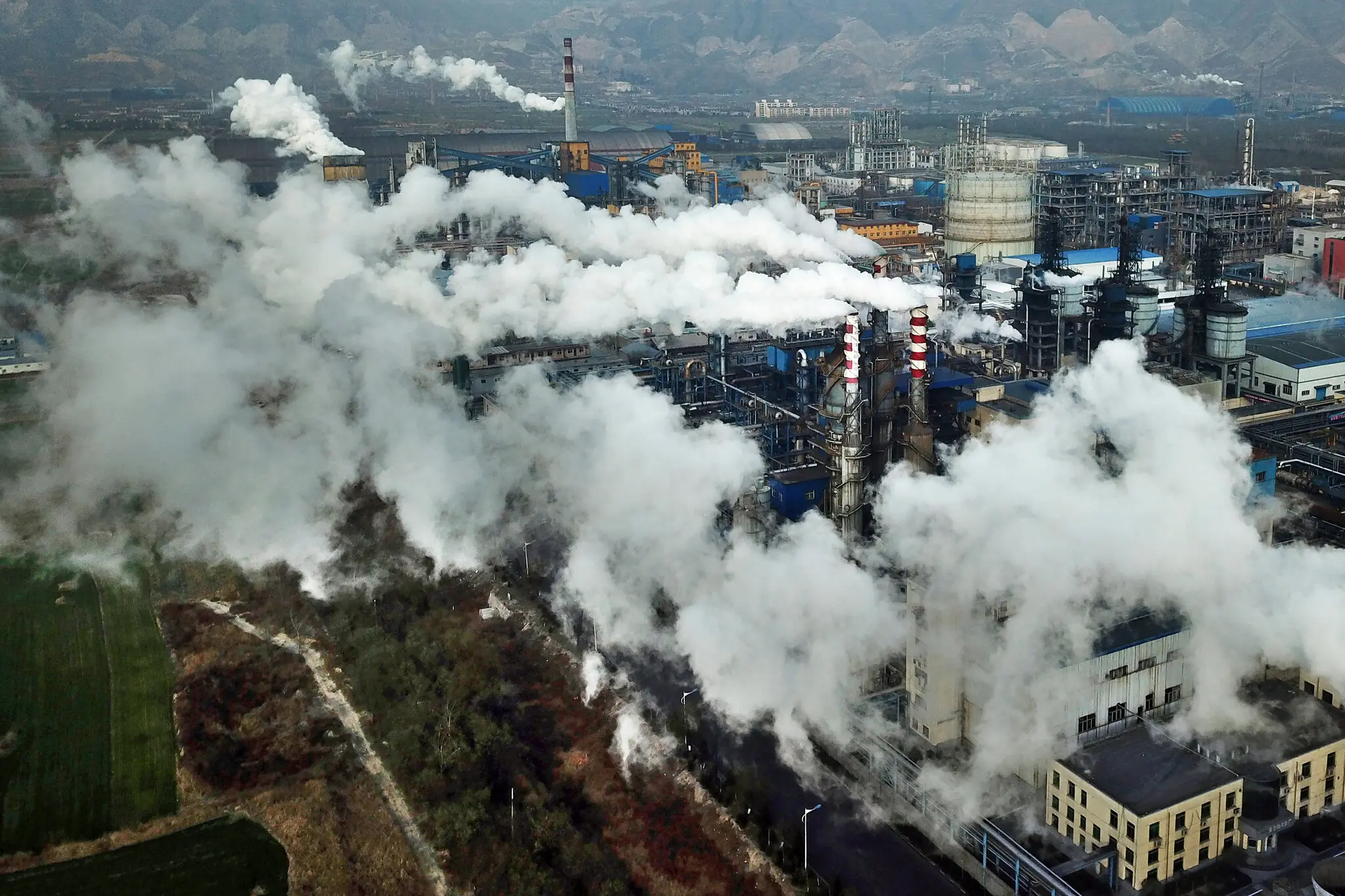 Η Κίνα παρακαλεί τα νοικοκυριά και τις επιχειρήσεις να μειώσουν το ηλεκτρικό ρεύμα