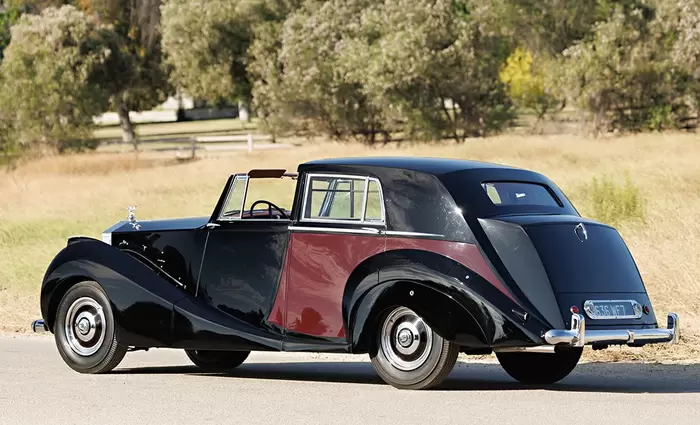 Μυθική δημοπρασία: Στο «σφυρί» η Rolls Royce του Αριστοτέλη Ωνάση