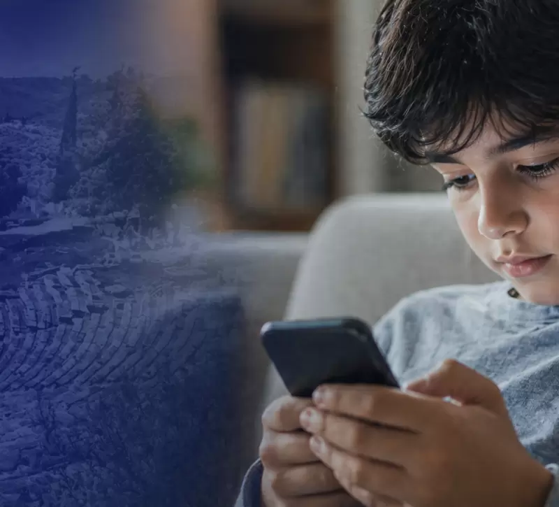 Ποιος θα προστατεύσει τα παιδιά από το scrolling;