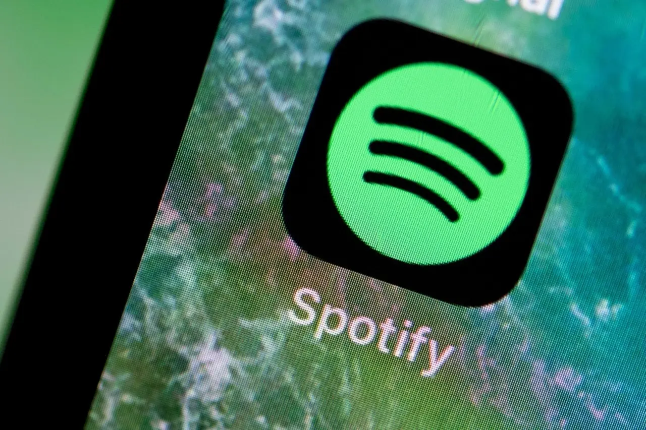 Έσοδα €5 δισ. και 788 εκατ. χρήστες για Spotify – Η διαφήμιση υστερεί, νέα στοιχήματα στην AI