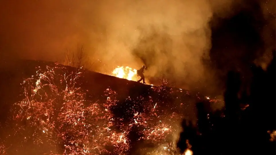 Οι καπνοί από τις φωτιές στις ΗΠΑ έφτασαν στην Ευρώπη