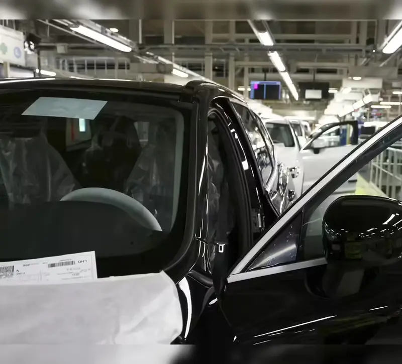 Αυτοκινητοβιομηχανία: Άνοδος 4% στις πωλήσεις νέων αυτοκινήτων στην ΕΕ – Κυριαρχούν υβριδικά και ηλεκτρικά