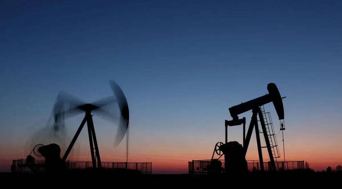 Brent πάνω από τα $114 – Το γεωπολιτικό ασφάλιστρο κινδύνου και τα σενάρια της αγοράς