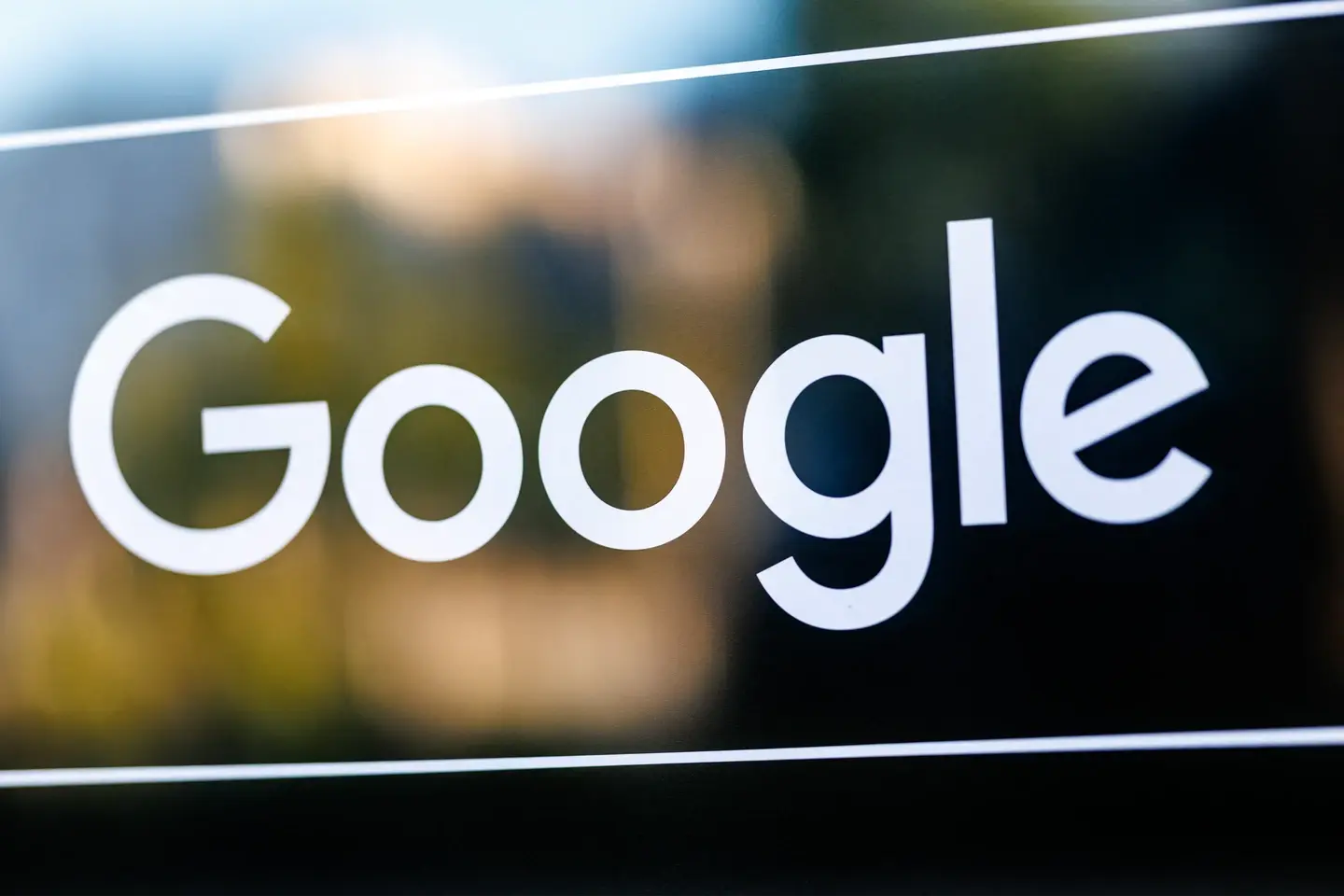 Alphabet: Αντλεί $80 δισ. για τη «μάχη» της τεχνητής νοημοσύνης – Συμφωνία και με τη Berkshire Hathaway