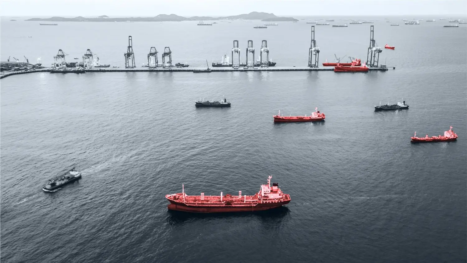 Αγορά δεξαμενόπλοιων σε ιστορικό σοκ: Εκτίναξη ναύλων και γεωπολιτική ασφυξία στην προσφορά πετρελαίου