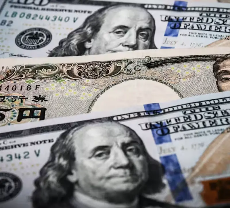 UBS: Πιθανή άνοδος του δολαρίου έως τα 175 γιεν σε περίπτωση παρατεταμένης ενεργειακής κρίσης