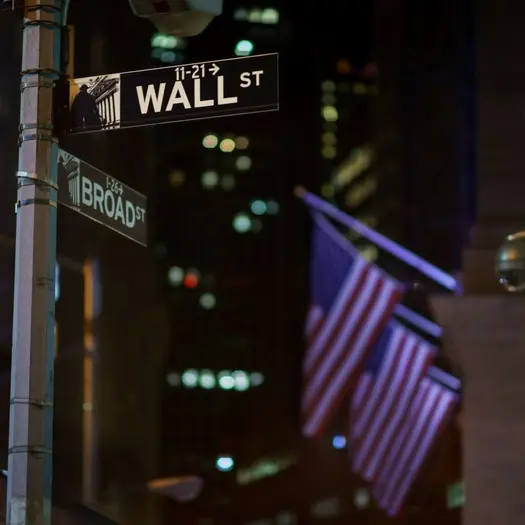 Wall Street: «Βουτιά» μετά τις επιθέσεις στο Ιράν – Στα ύψη ο δείκτης φόβου