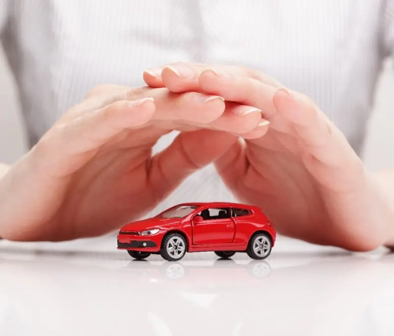 Πέρασε ομόφωνα η αναπομπή για τον νόμο ασφάλισης οχημάτων