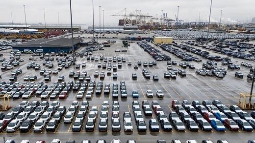 Made in Europe: Πώς η ΕΕ μπορεί να μειώσει το κόστος των μπαταριών για τα ηλεκτρικά αυτοκίνητα