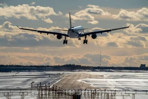 Ακυρώθηκαν 60 πτήσεις στα κυπριακά αεροδρόμια λόγω της έντασης στη Μέση Ανατολή