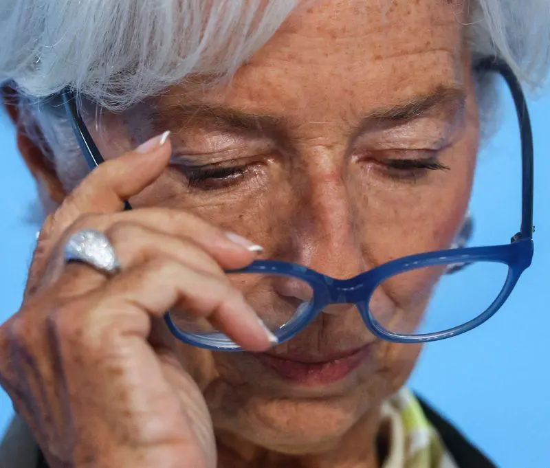 ΕΚΤ: Αύξηση επιτοκίων τον Ιούνιο – Η έρευνα του Bloomberg