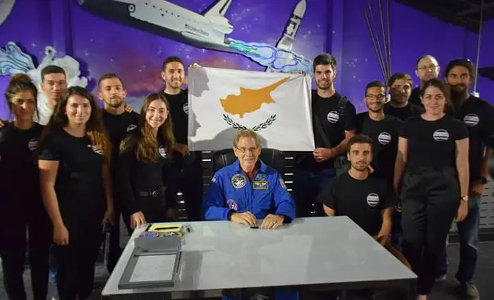 Ο Πρόεδρος βράβευσε τους Κύπριους που κέρδισαν Παγκόσμιο Διαγωνισμό της NASA