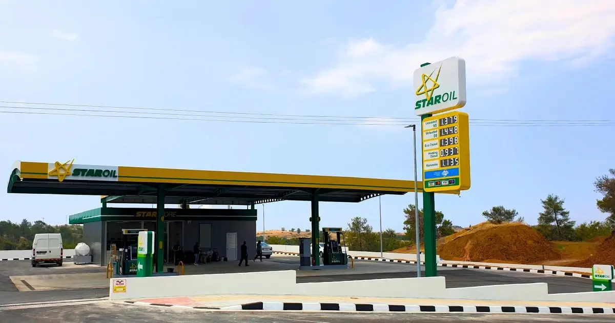 Σε ελληνικά χέρια τα πρατήρια της STAROIL – Τι ανακοίνωσε η HELLENiQ ENERGY