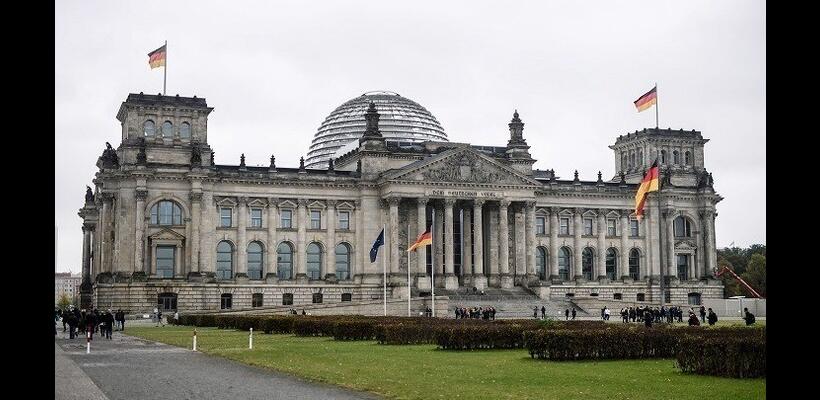 Bundestag: Ψήφισε μέτρα για την συγκράτηση των τιμών στα καύσιμα