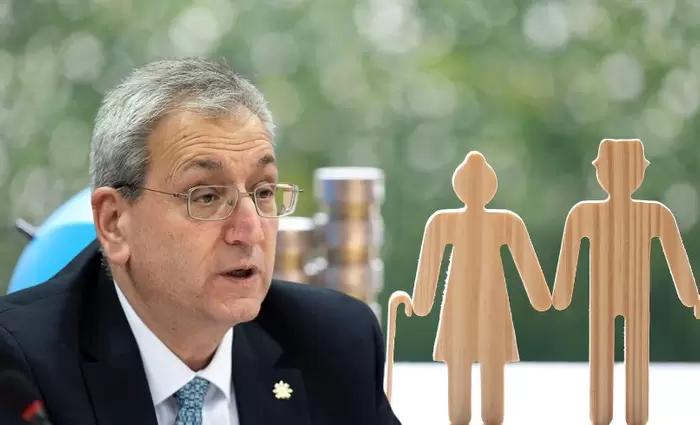 Συνταξιοδοτικό: Περισσότερα χρόνια ασφάλισης για πολύτεκνες μητέρες – Ανοιχτό το θέμα των μερισμάτων