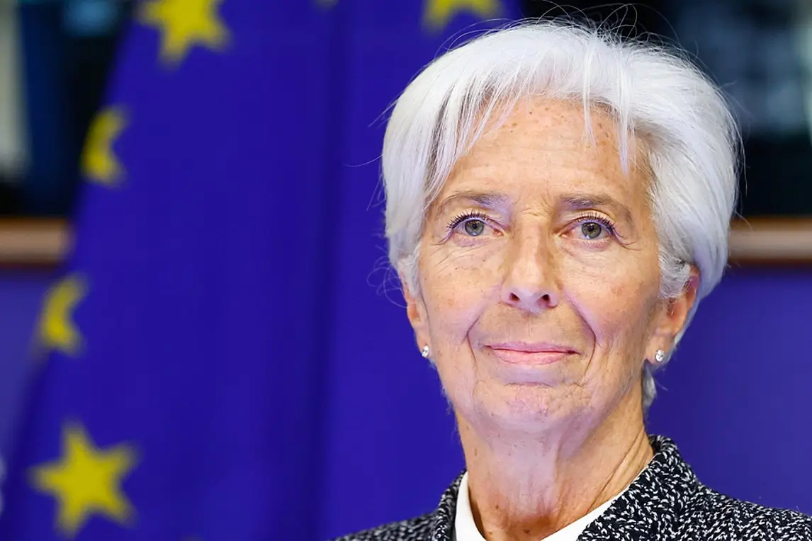 Νέες αυξήσεις επιτοκίων από την ΕΚΤ προανήγγειλε η Κριστίν Λαγκάρντ