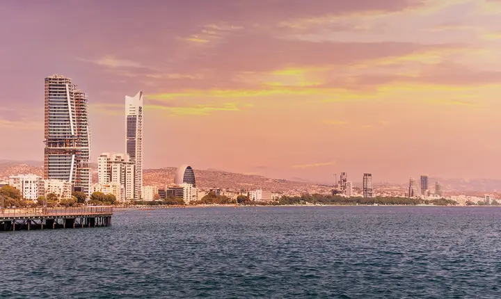 ΔΣΚ: Κοινωνικές ανισότητες πίσω από τους ισχυρούς οικονομικούς δείκτες