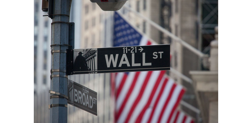 Συνεχίζει απτόητη η Wall Street – Διευρύνει τα ιστορικά υψηλά της
