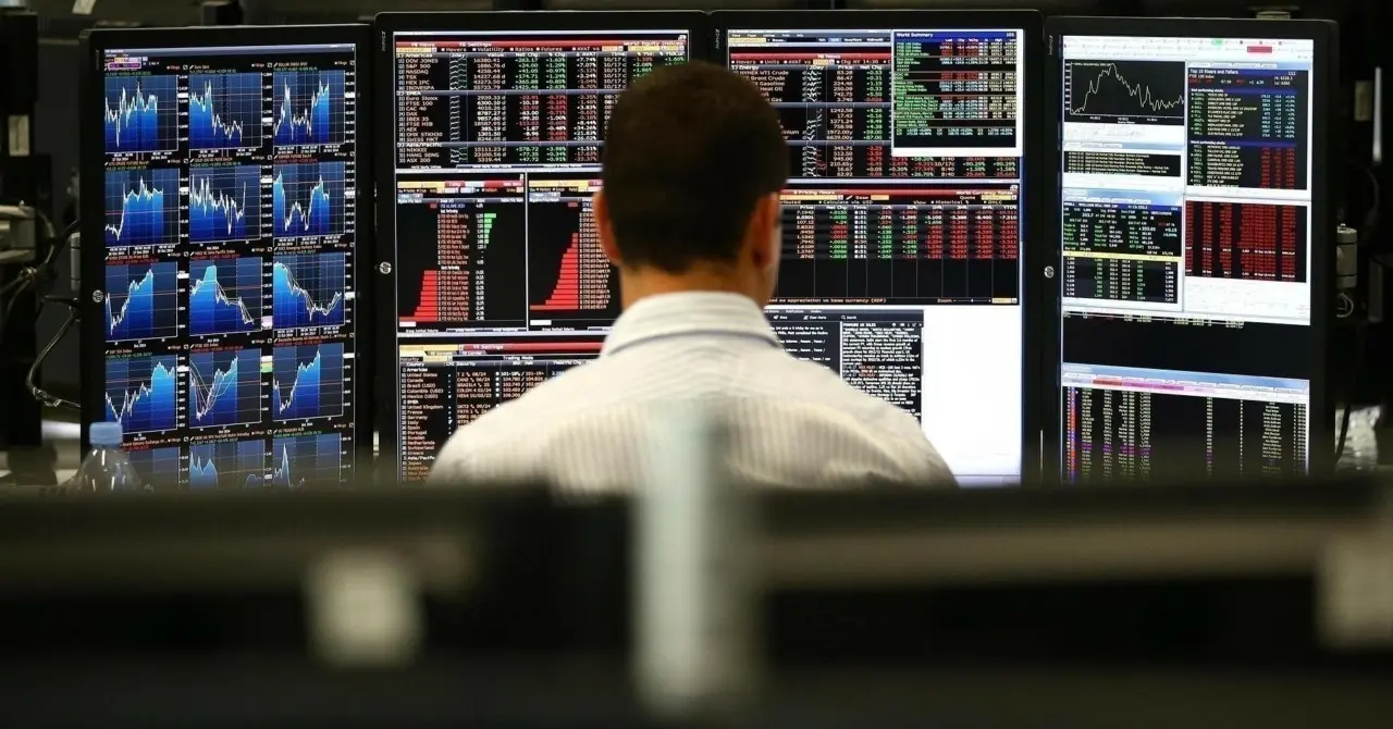 Πτώση στις ευρωαγορές με βαρίδι HSBC και πληθωρισμό – Η Wall Street ανεβαίνει με την AI, η Ευρώπη μένει πίσω