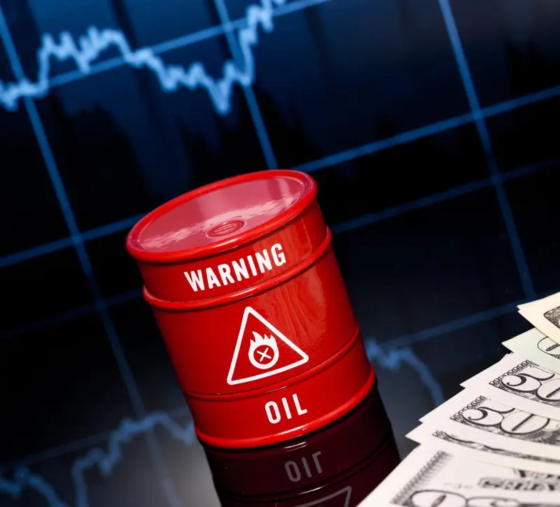 Εκρηκτική άνοδος στο πετρέλαιο: Πάνω από τα 108 δολάρια με ΗΠΑ και Ιράν να «παζαρεύουν» λύσεις για τα Στενά του Ορμούζ