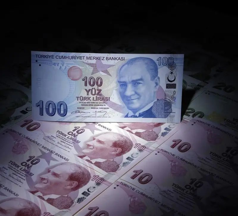 Η μέρα που κατέρρευσε η τουρκική λίρα – Πώς μια οικονομία χάνει την εμπιστοσύνη σε λίγες ώρες