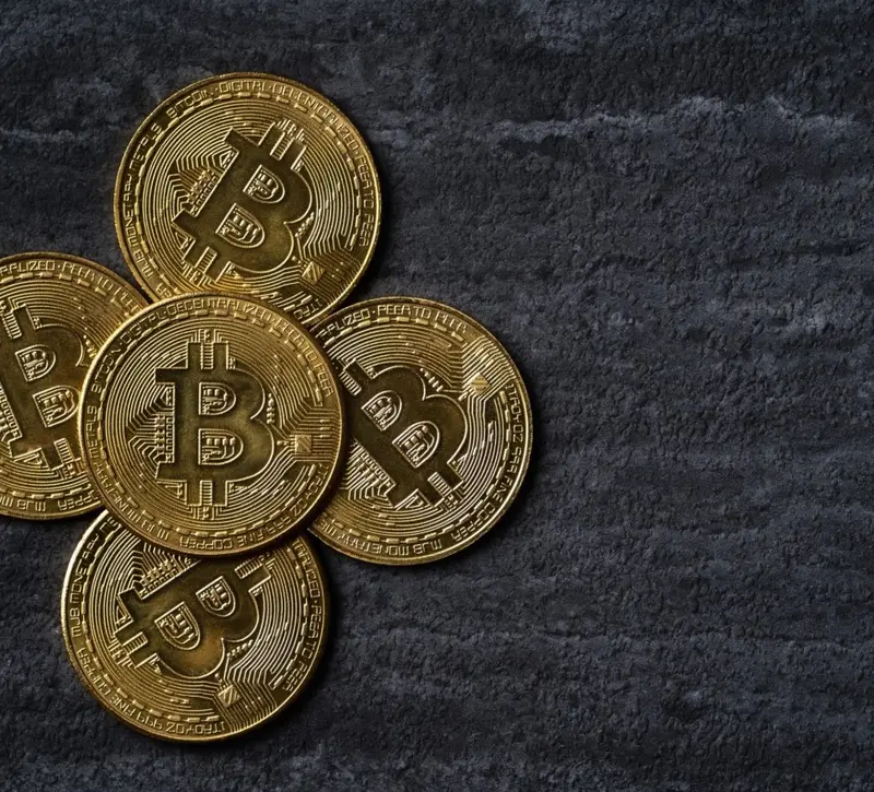 Bitcoin: Λήξη options $14 δισ. εν μέσω κλιμακούμενης έντασης στη Μέση Ανατολή