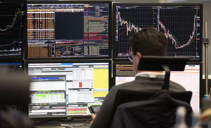 Ήπιες μεταβολές στα ευρωπαϊκά χρηματιστήρια με το βλέμμα στη Μέση Ανατολή