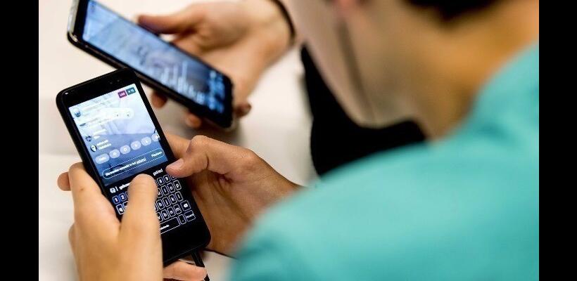 Και η Πολωνία σχεδιάζει την απαγόρευση των social media σε χρήστες κάτω των 15 ετών