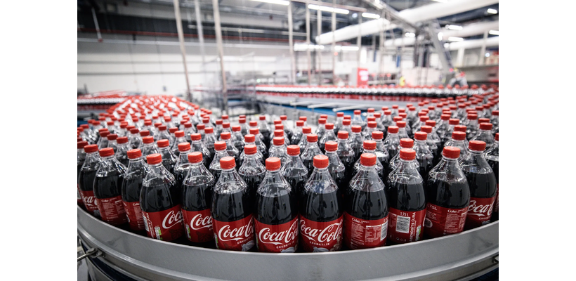 Coca-Cola: Κατέγραψε τη μεγαλύτερη αύξηση πωλήσεων από το 2024 χάρη στις μίνι συσκευασίες