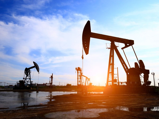 Στη δίνη της κρίσης ΗΠΑ–Ιράν το πετρέλαιο – Τα σενάρια για 100 δολάρια το βαρέλι