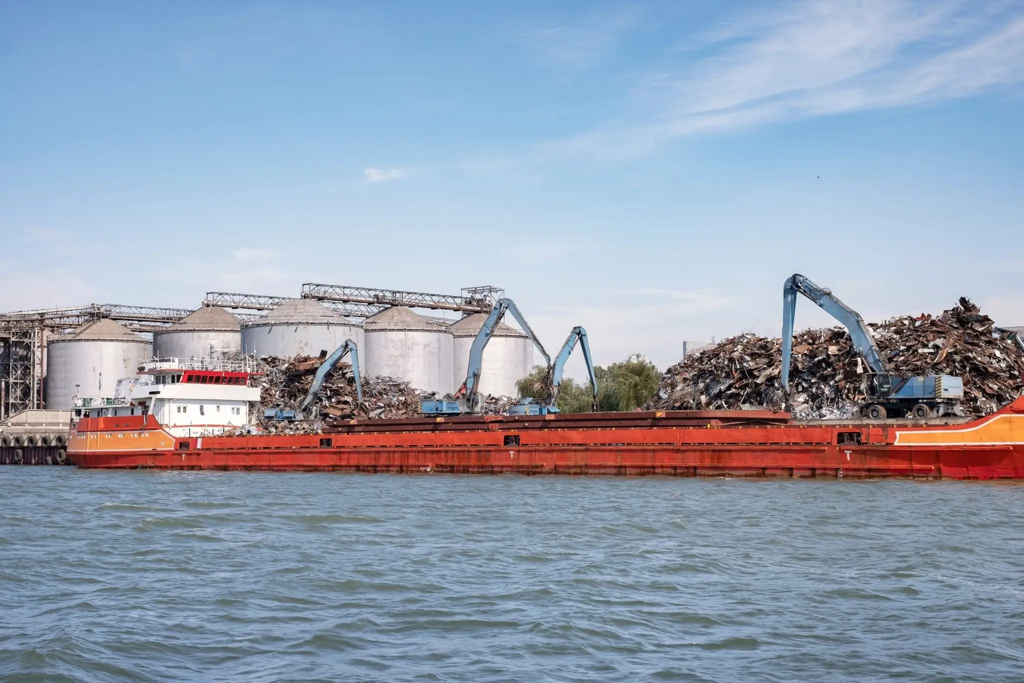 Στενά του Ορμούζ: Το πρώτο φορτίο LNG μετά την έναρξη του πολέμου φαίνεται να βγήκε από τον Περσικό Κόλπο