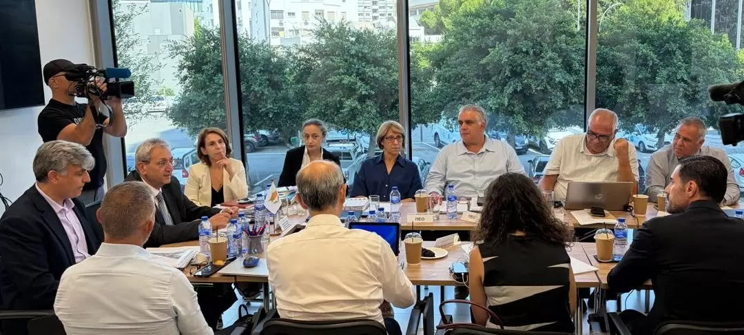 Ανησυχούν για μειώσεις συντάξεων οι συντεχνίες – Κόκκινη γραμμή εργοδοτών το κόστος εργασίας