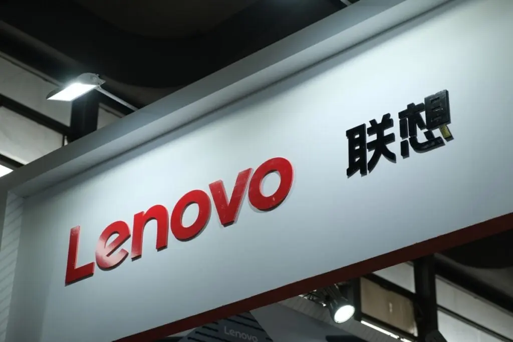 Lenovo: Ο καλύτερος μήνας από το 1999 – Άλμα 109% για τη μετοχή