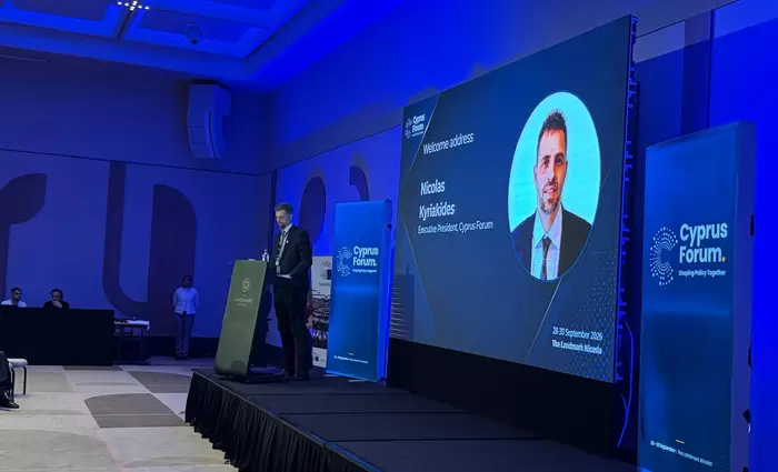 Σε εξέλιξη οι εργασίες του Cyprus Forum, στο επίκεντρο οι σύγχρονες προκλήσεις για Κύπρο και Ευρώπη (pics)