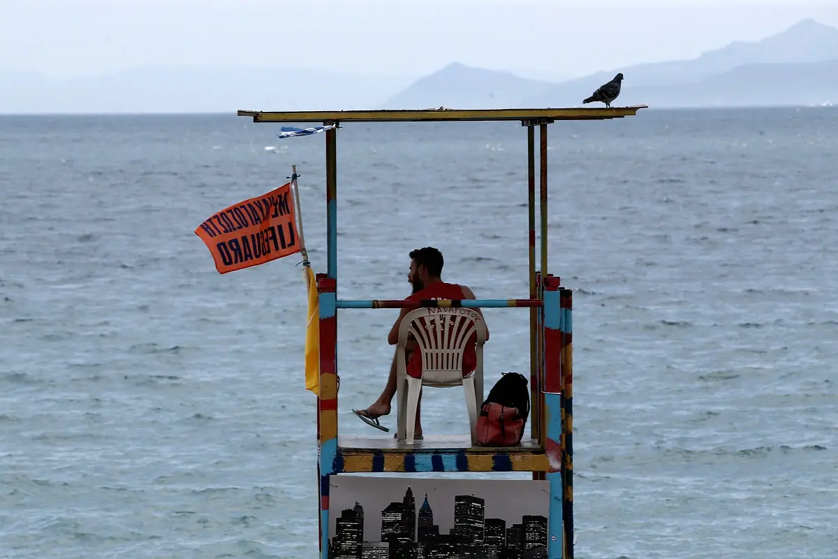 Ανοίγουν θέσεις για πρόσληψη ναυαγοσωστών στις κυπριακές παραλίες