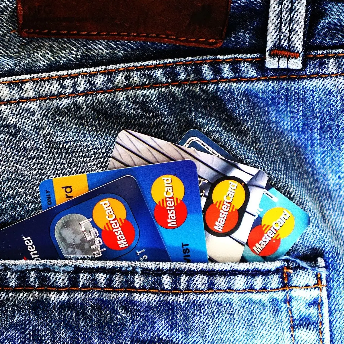 Πώς κινούνται οι Ευρωπαίοι για τις χριστουγεννιάτικες αγορές