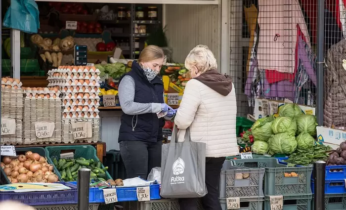 Αναμένεται να μείνουν σε ύψη ρεκόρ οι τιμές των τροφίμων